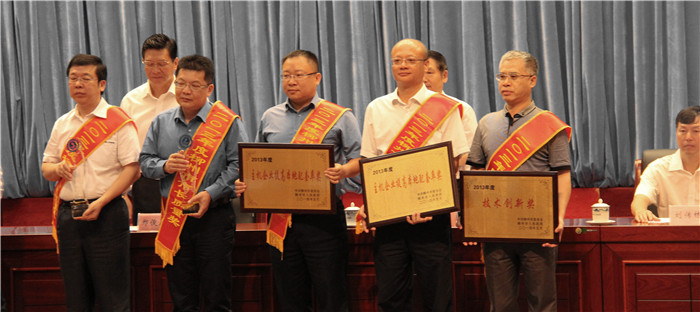 欧维姆公司荣获2013年柳州市“市长质量奖”